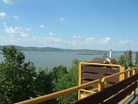 Panoráma a Hotel Gárdonyból a velencei tóra