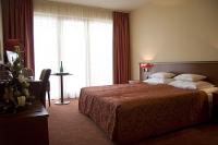 Elegáns szabad szoba a Golden Wellness Hotelben Balatonfüreden